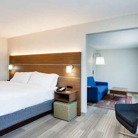 Holiday Inn Express Hotel & Suites Tampa-Fairgrounds-Casino By Ihg Εξωτερικό φωτογραφία
