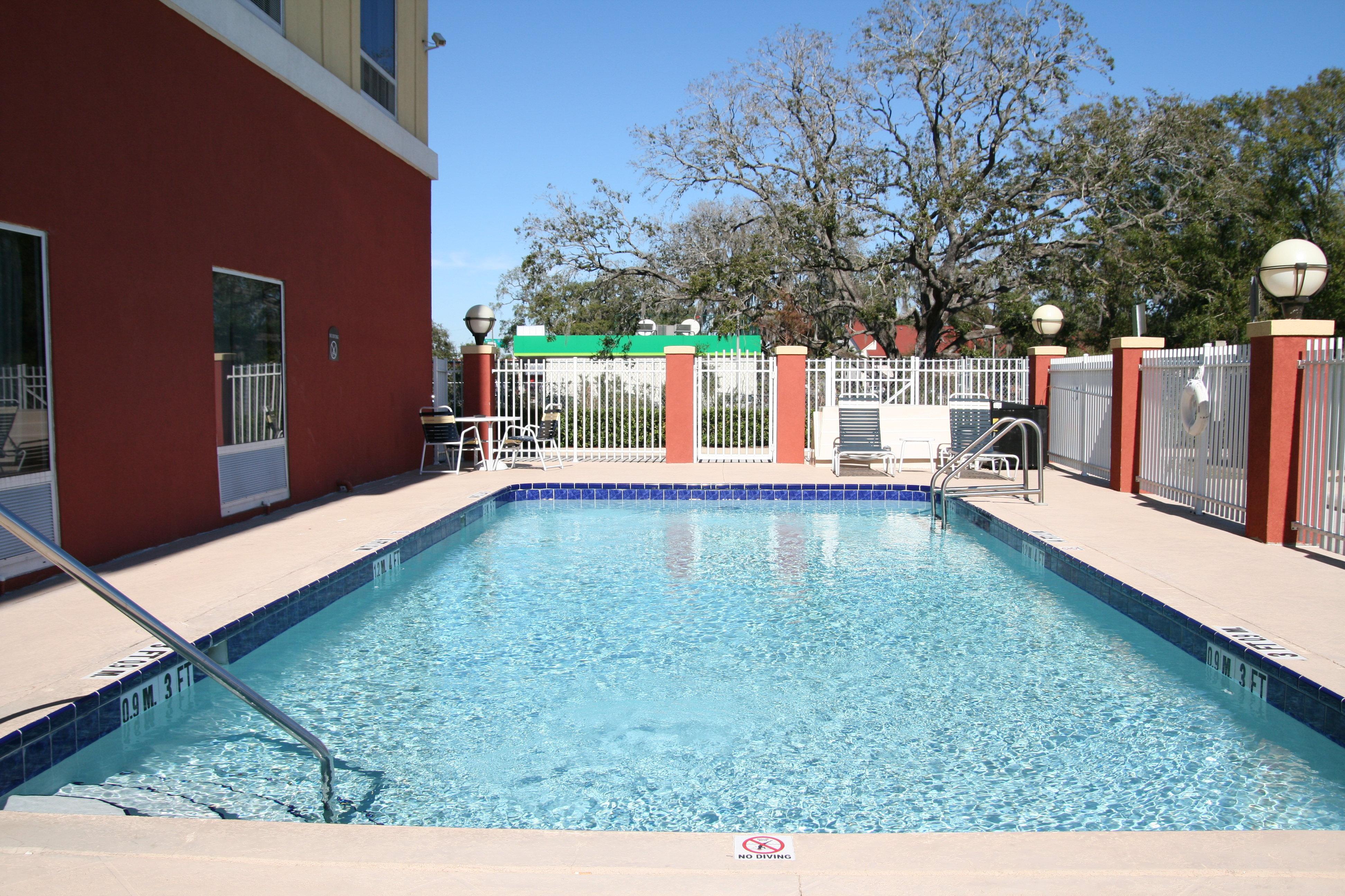 Holiday Inn Express Hotel & Suites Tampa-Fairgrounds-Casino By Ihg Εξωτερικό φωτογραφία
