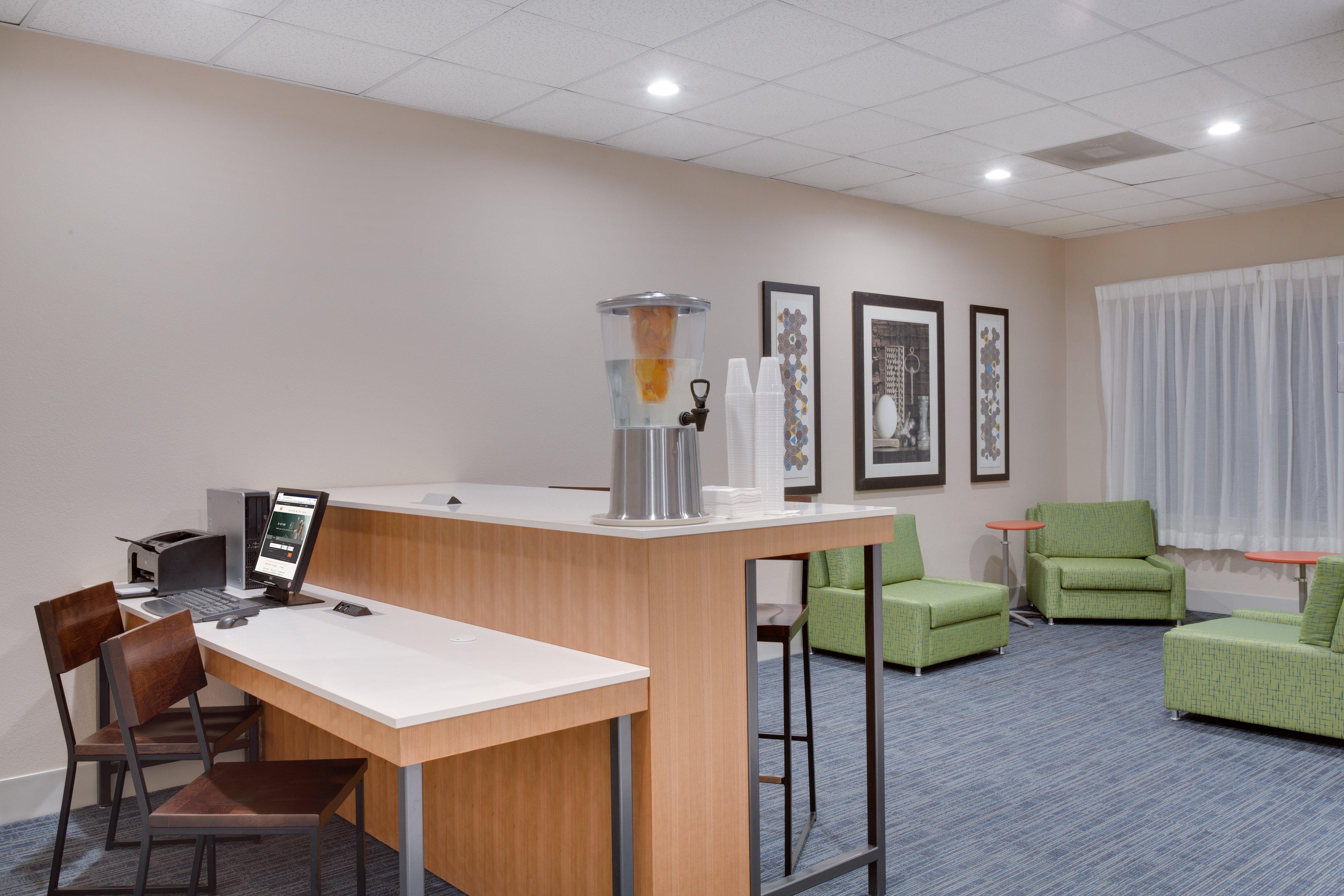 Holiday Inn Express Hotel & Suites Tampa-Fairgrounds-Casino By Ihg Εξωτερικό φωτογραφία