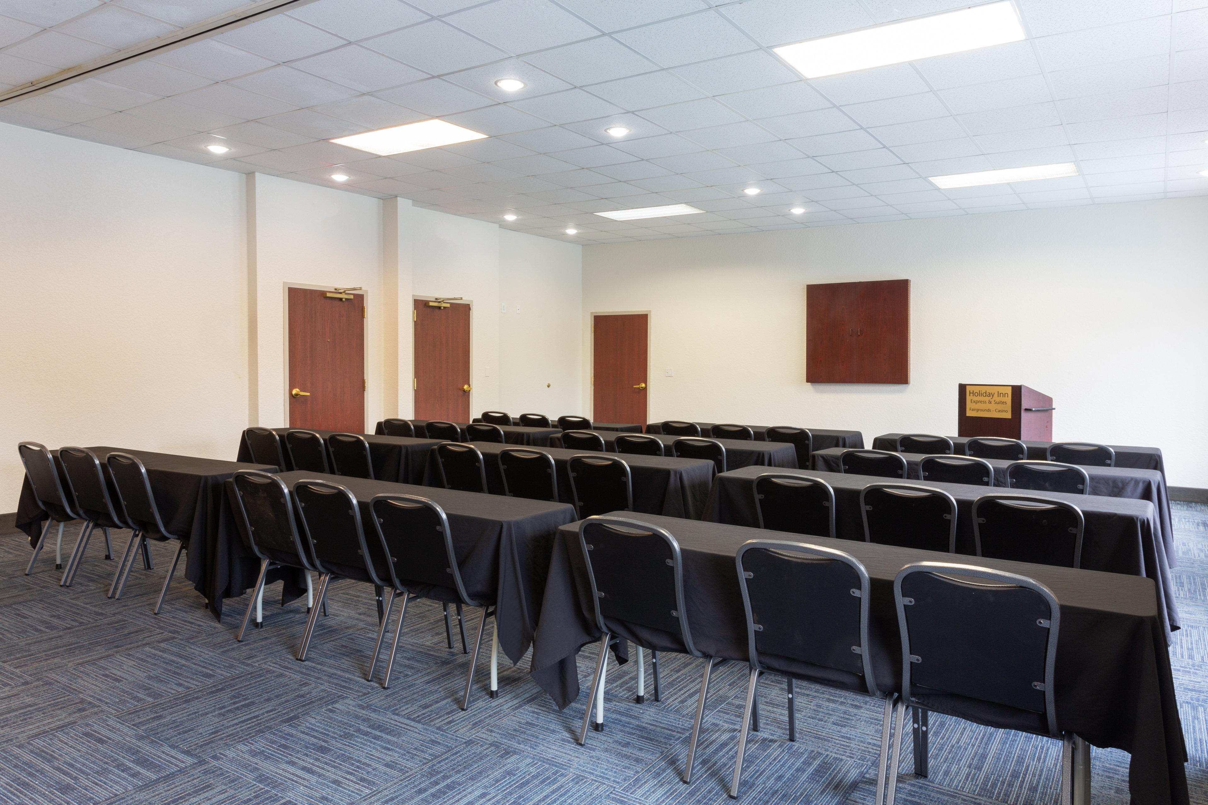 Holiday Inn Express Hotel & Suites Tampa-Fairgrounds-Casino By Ihg Εξωτερικό φωτογραφία
