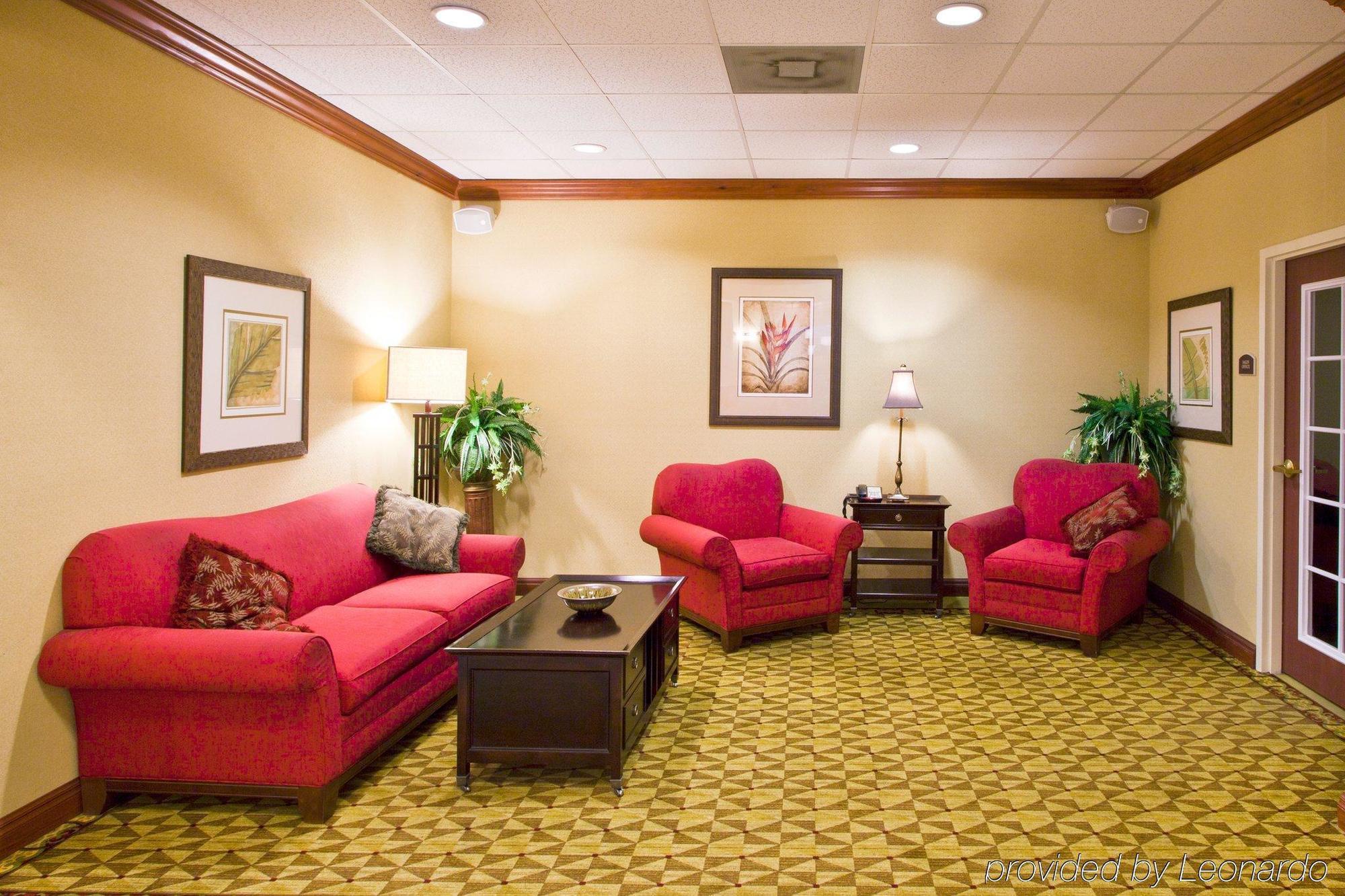 Holiday Inn Express Hotel & Suites Tampa-Fairgrounds-Casino By Ihg Εσωτερικό φωτογραφία