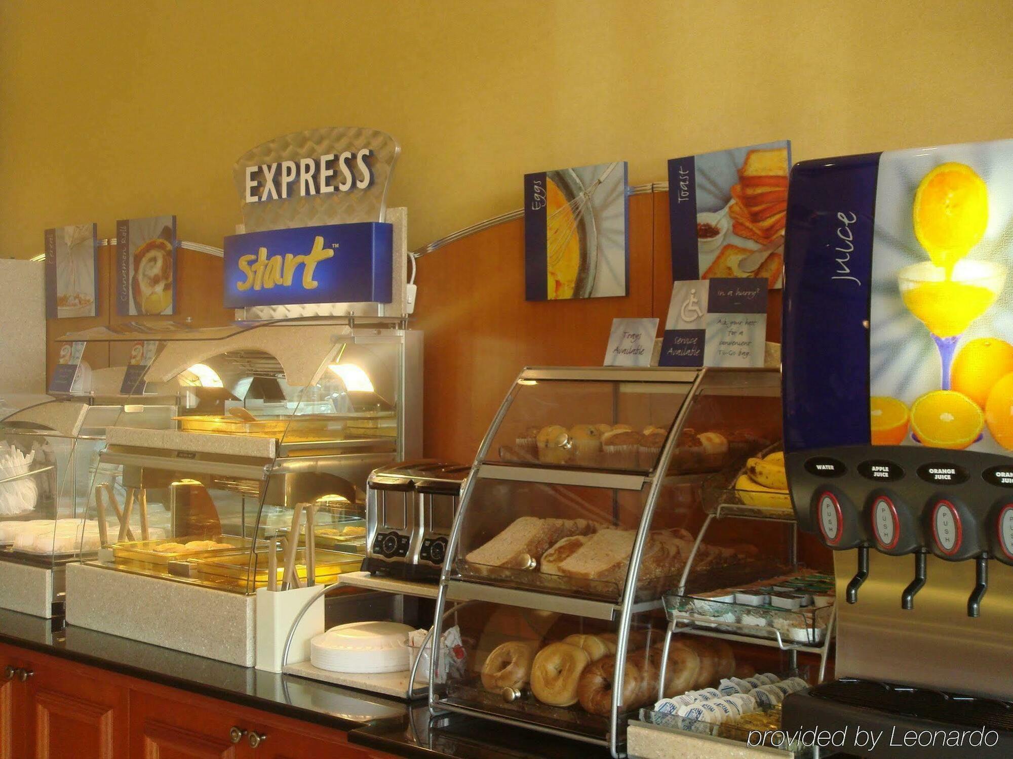 Holiday Inn Express Hotel & Suites Tampa-Fairgrounds-Casino By Ihg Εξωτερικό φωτογραφία