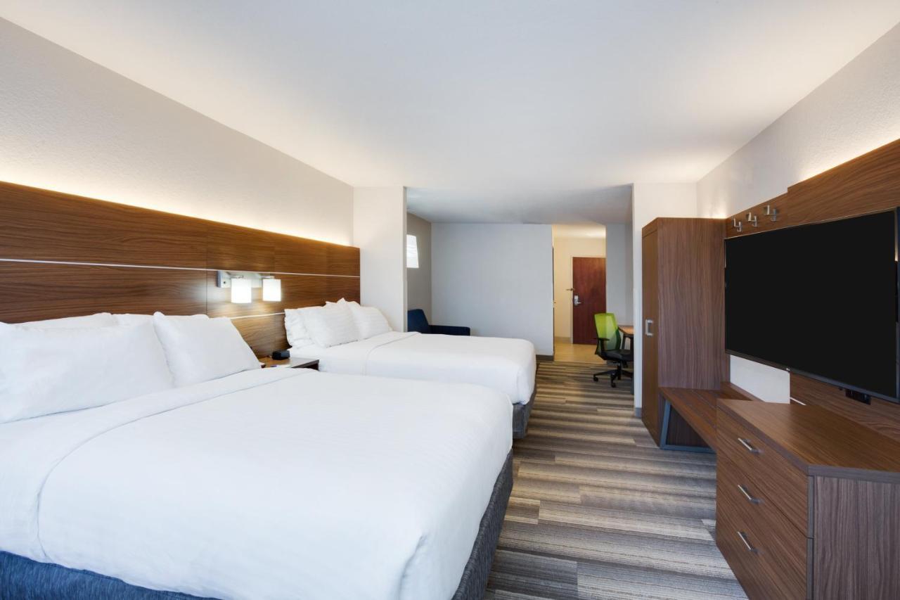 Holiday Inn Express Hotel & Suites Tampa-Fairgrounds-Casino By Ihg Εξωτερικό φωτογραφία